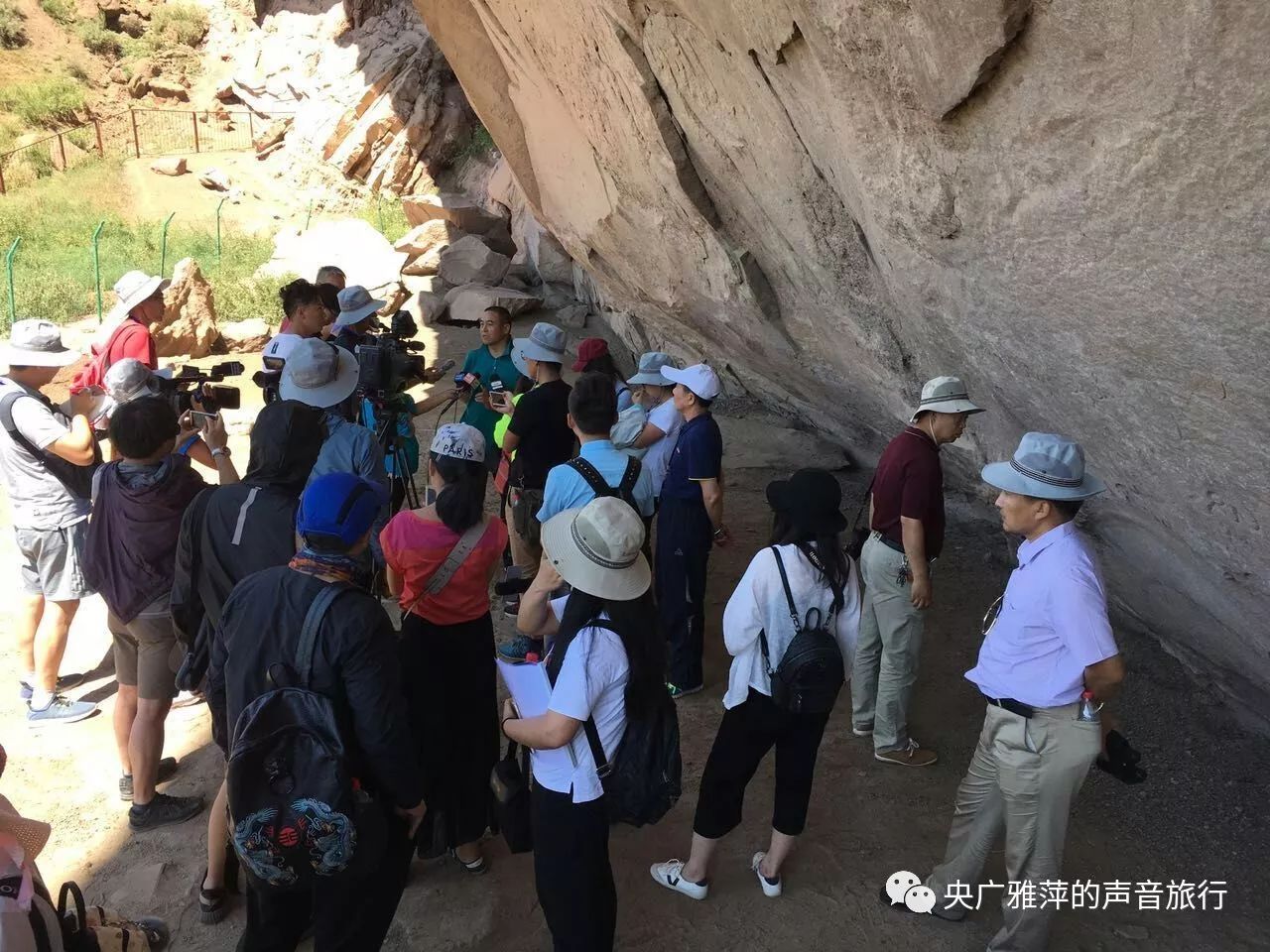 天山康家石门子岩画探秘(1):走进新疆呼图壁
