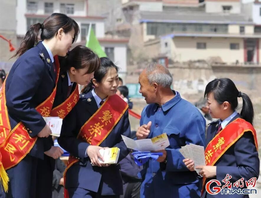 【新常态光明论】从稳和进看中央经济工作会议的变与不变