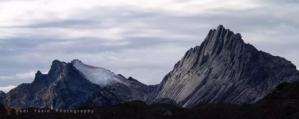 气候非常恶劣的山峰. 名气:★★★★★ 风景:★★★★★ 难度和攀登