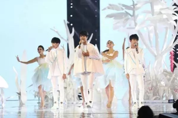 热帖：双十一晚会的亮点，全在这儿了(组图)