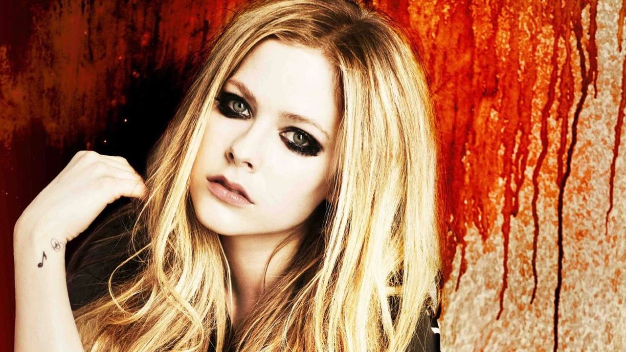 Avril Lavigne——时隔五年,强势回归的摇滚小天后