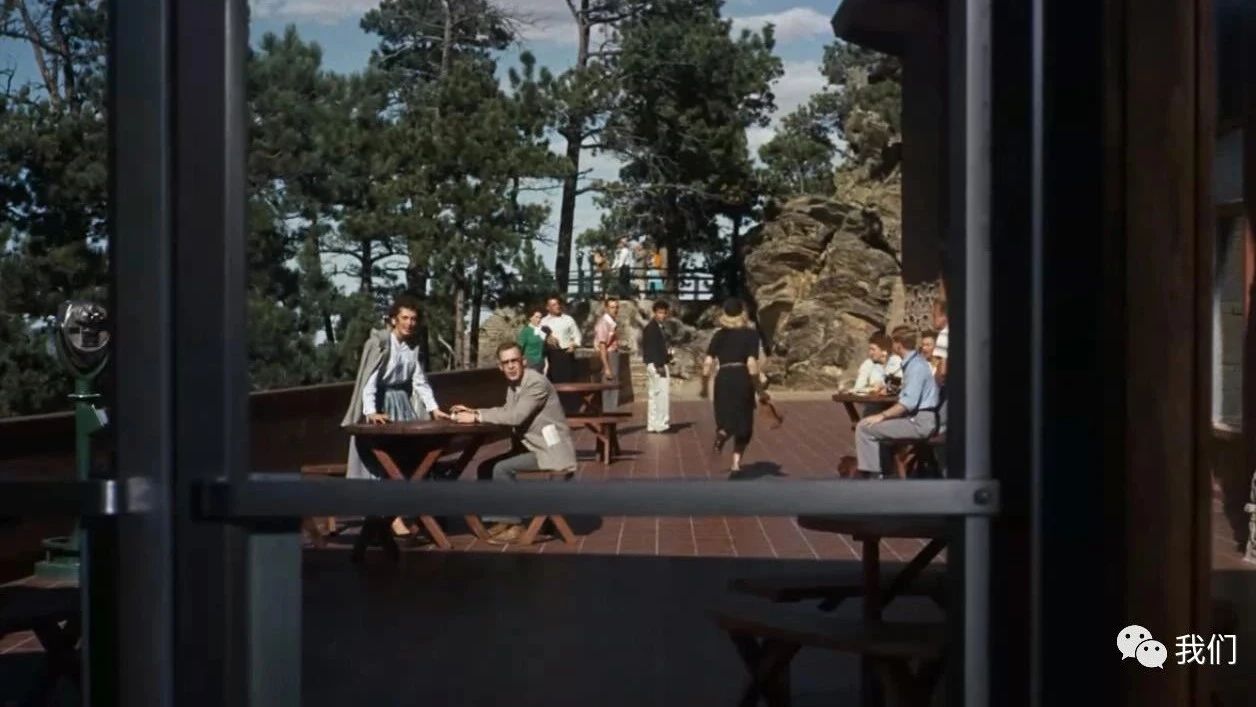 西北偏北 中英双字