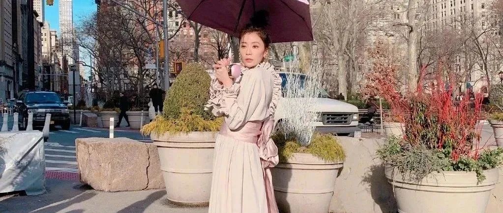 张雨绮离婚赢千万赡养费,给所有女人上了一课:婚姻的背后,藏着这个潜规则