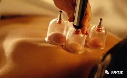 刮痧、拔罐与按摩的顺序与方法！多少人弄错了？