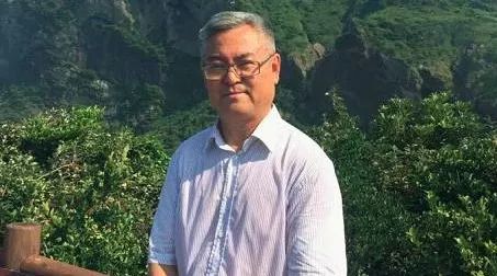 “自学成才”的人大教授杨立新,参与起草《民法总则》,对“好人法”建议未被采纳