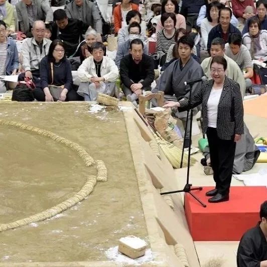 百余年了，日本这块赛场仍禁止女性踏入