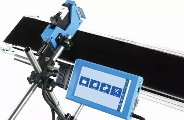 E125貼標噴碼應用：即噴即貼 解決方案