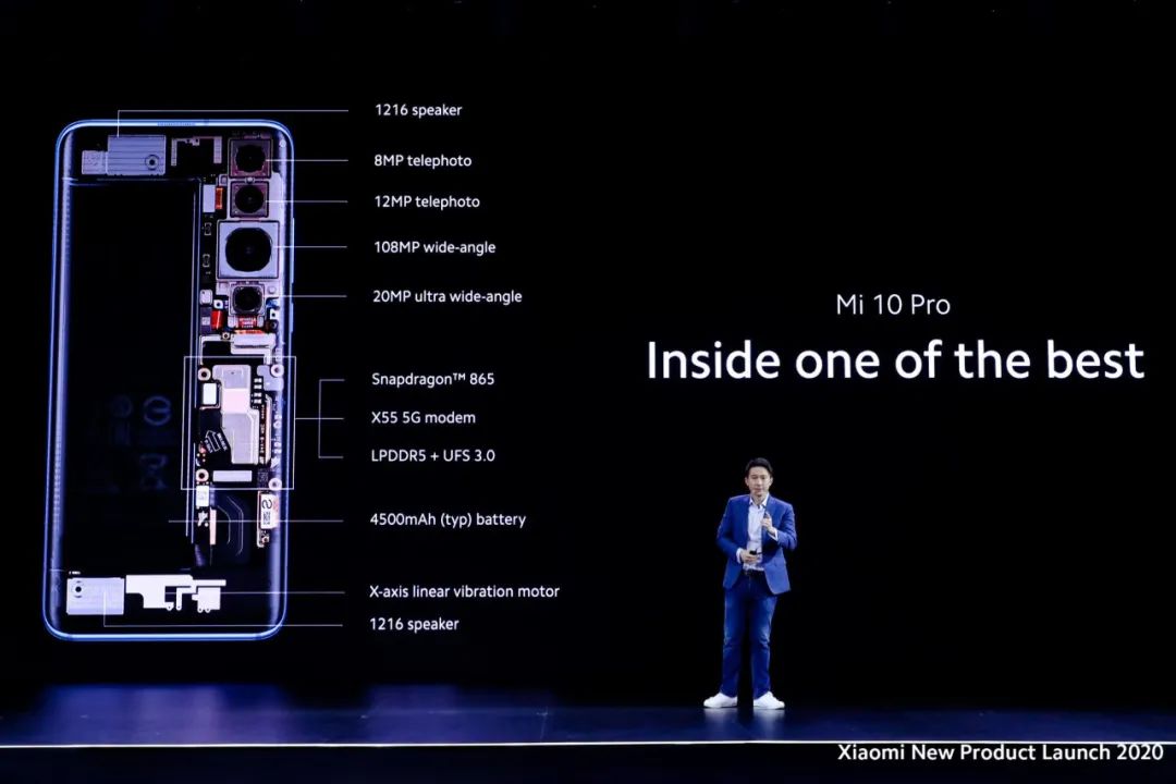 音频方面,小米10首次采用对称式立体声,双1216超线性扬声器,使得响度