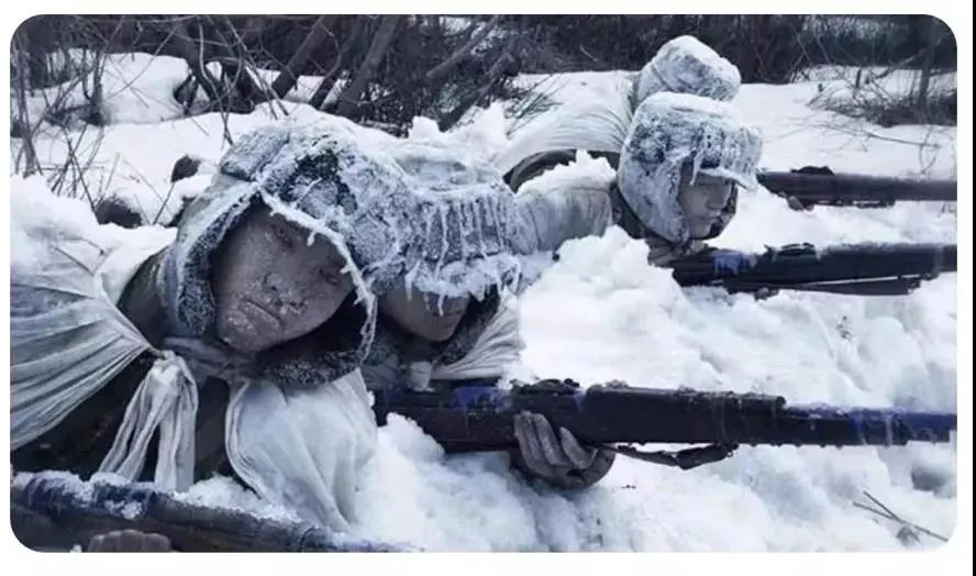 电影以抗美援朝战争第二次战役中的长津湖战役为背景,讲述中国人民