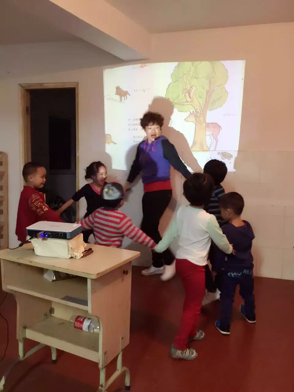 11月6日 "小蜗牛"公益亲子阅读会甜蜜故事屋听故事做游戏