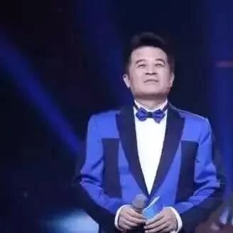 毕福剑咸鱼翻身! 重回《星光大道》