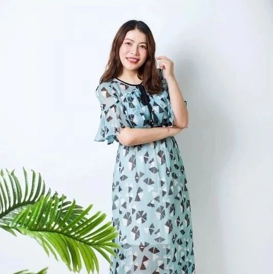 【青春语文·周忠玉教学研究·我们一起做热血少年——由乐至某校高三班主任被家长带人暴打谈起】