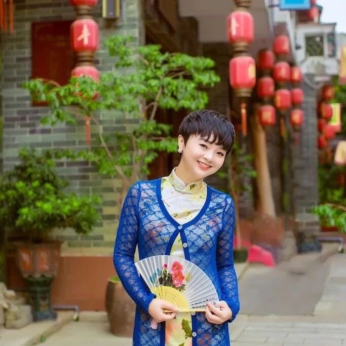 【青春语文·王君打通教法与活法研究】王君：不被欺负的秘诀：强大而柔软