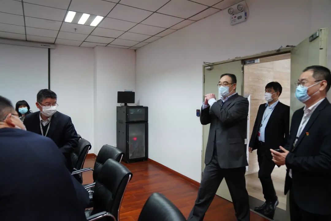 大唐安徽发电有限公司董事长,党委书记,总经理赵群深入公司本部各部门