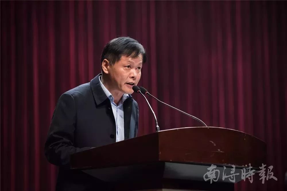 会上,区委常委,常务副区长姚昌喜部署了"双千"工程暨木业行业转型