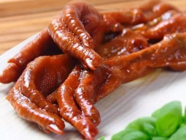 5.卤鸡爪排骨怎么煮火锅好吃又简单图片