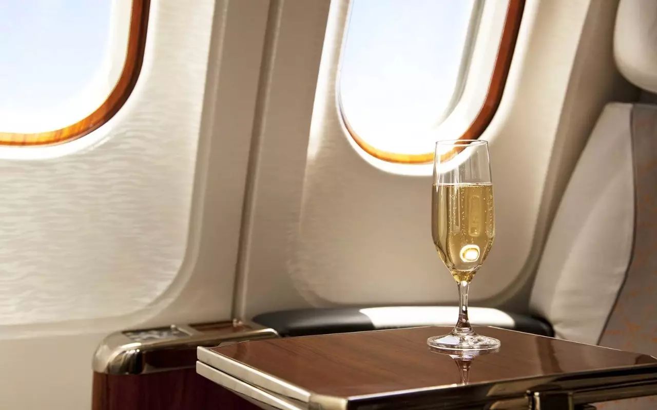 坐飞机如何托运酒(坐飞机如何托运酒水) - 美酒网