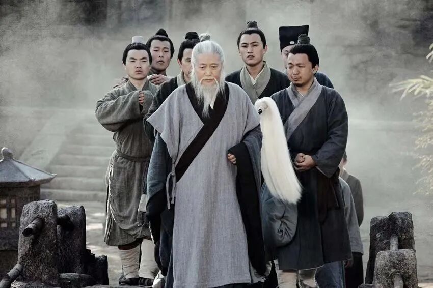 徒弟认真拜师了，却发现师父也不是个完美的人！