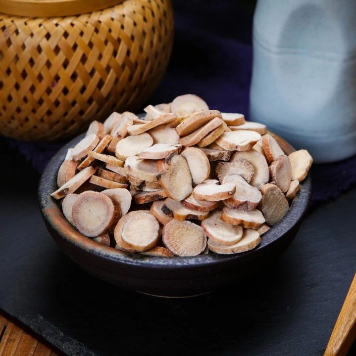 中医：一味药缓解各种疼痛、还能补肝、柔肝、泄肝、调经播！