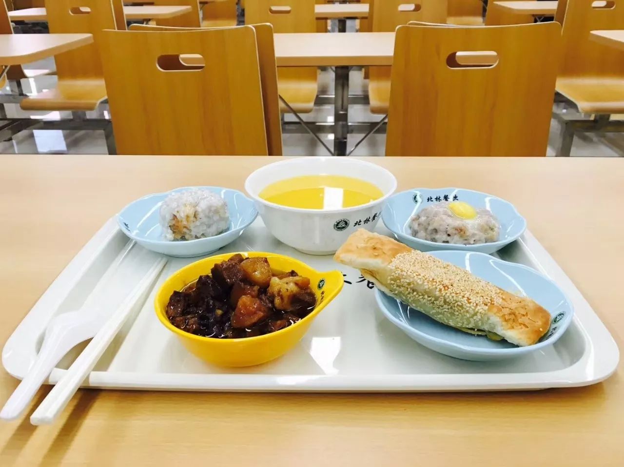 高校食堂惊现吧台小火锅北林食堂随手拍