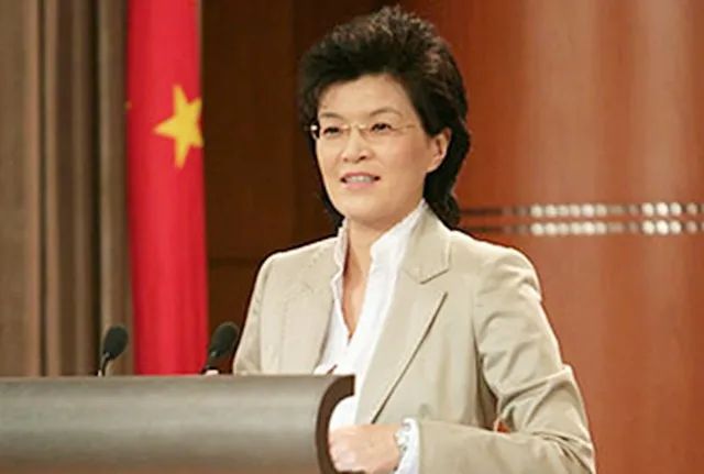 外媒不敢惹的中国女外交官51岁的华春莹到底有多厉害