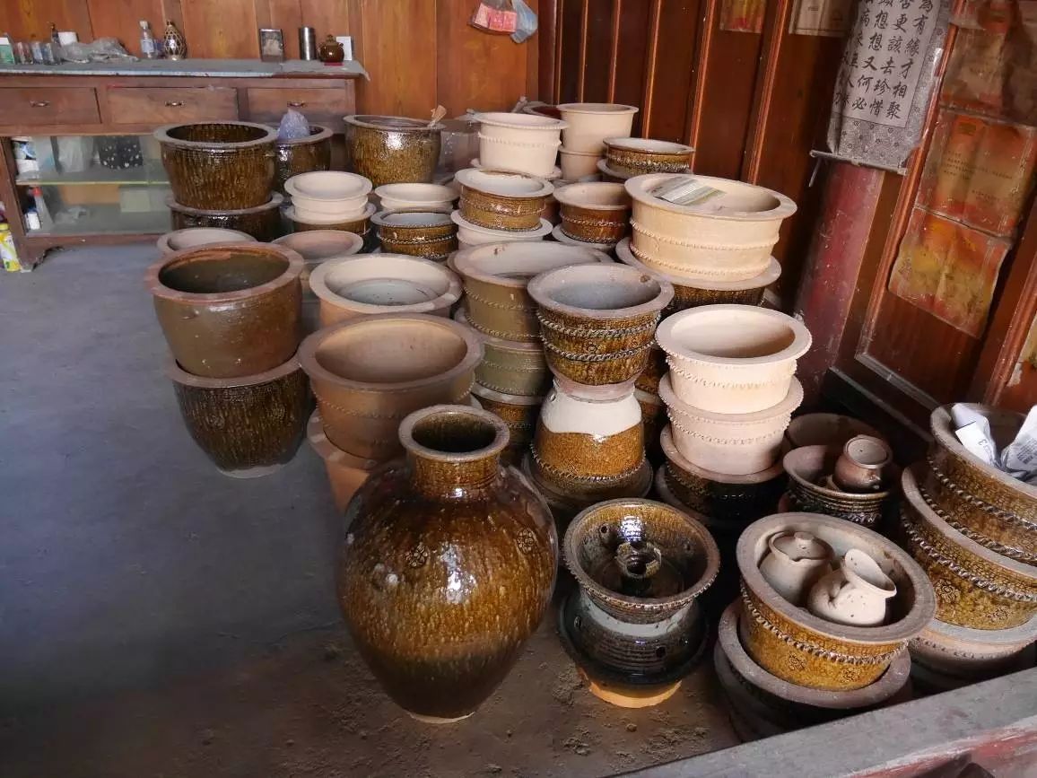 土陶工艺——三联村(碗窑)素有"制陶工艺之乡"的美称,制陶工艺至今