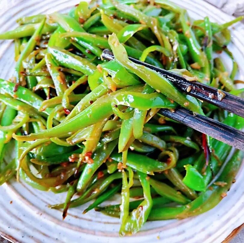 8道素食家常菜简单易做，经济实惠，味道却不输荤菜