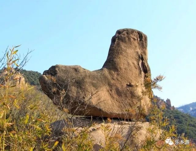 五莲方言来导游:九仙山中靴子石