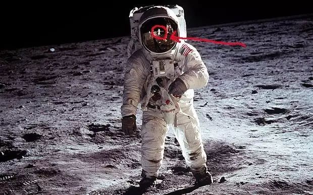 人物 | 那张著名登月照和月球上的脚印，不是阿姆斯特朗的，而是他的！ - 6