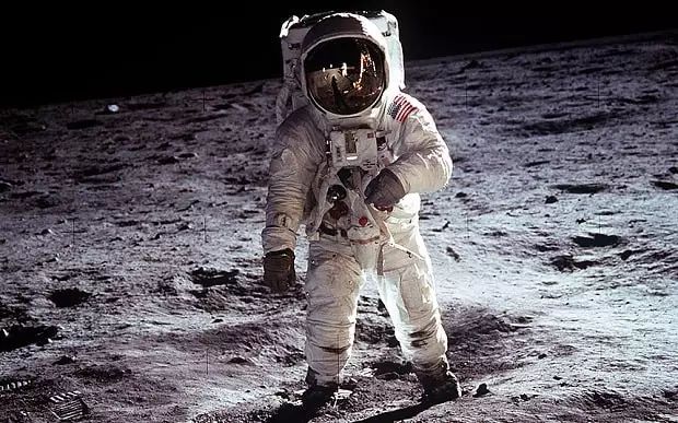 人物 | 那张著名登月照和月球上的脚印，不是阿姆斯特朗的，而是他的！ - 3