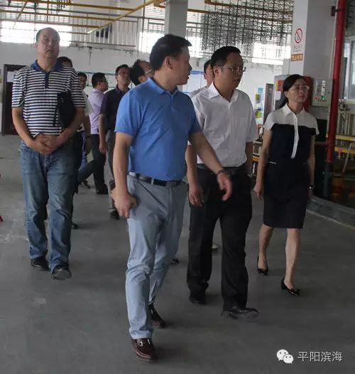 一行19人到我县滨海电镀园区进行参观考察,县委常委,纪委书记蔡月琴