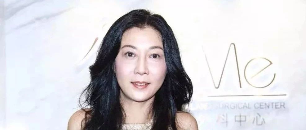 吴绮莉真不显老,46岁皮肤白净身材好,相比林凤娇真的美太多!