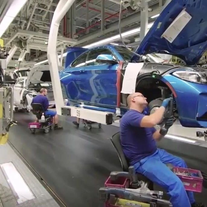 德国宝马工厂实拍，从钢板到车的过程，好看