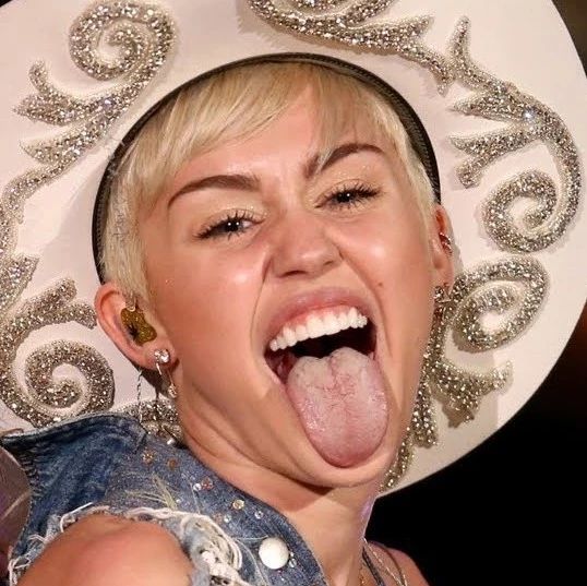Miley Cyrus 官宣新专辑,又迎来了一波撕逼…