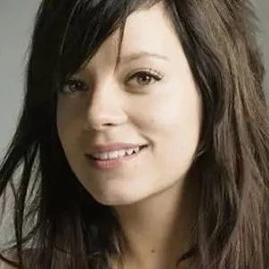 因跟网友吵架生气,Lily Allen 注销Instagram账号…