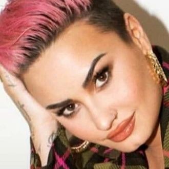 Demi Lovato 宣布出柜!