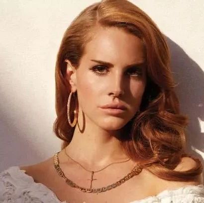 开始打雷!火葬场天后Lana Del Rey 婊情包!