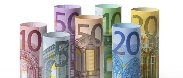 2015年第二批30万欧元国债退款已经到账，请查收！