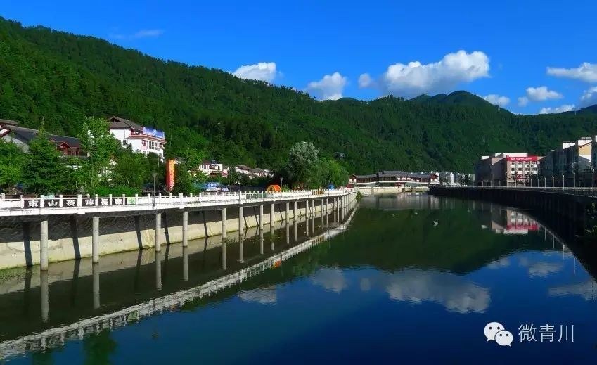 《青川廊桥》摄影:沈若飞