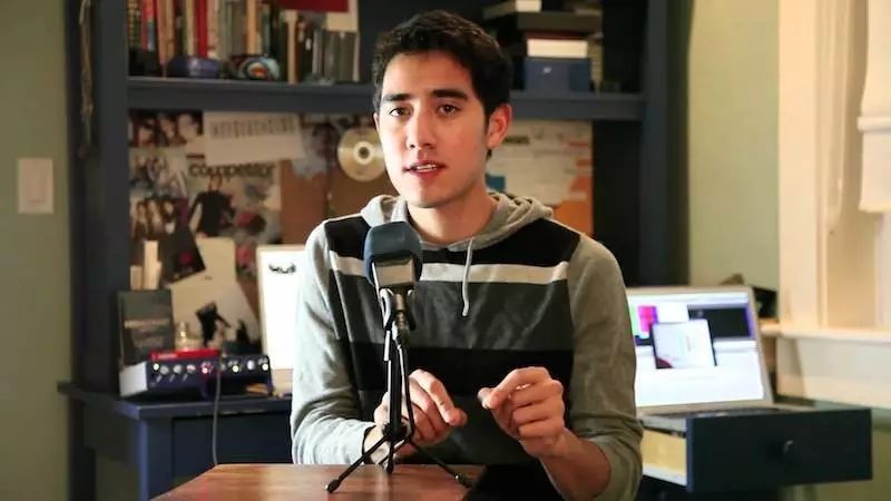 形似王力宏的"男巫"zach king