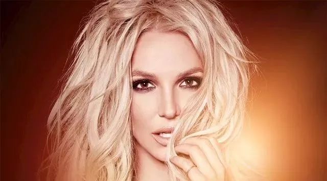 BRITNEY SPEARS TO PERFORM AT SMUKFEST 2018