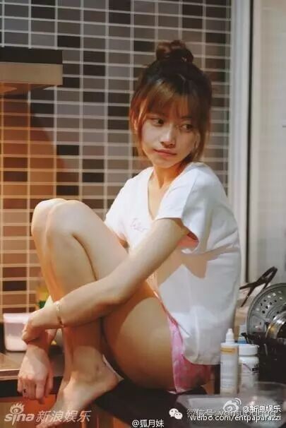 张靓颖曾说：女人都希望自己是蠢货但蠢爱会好吗?