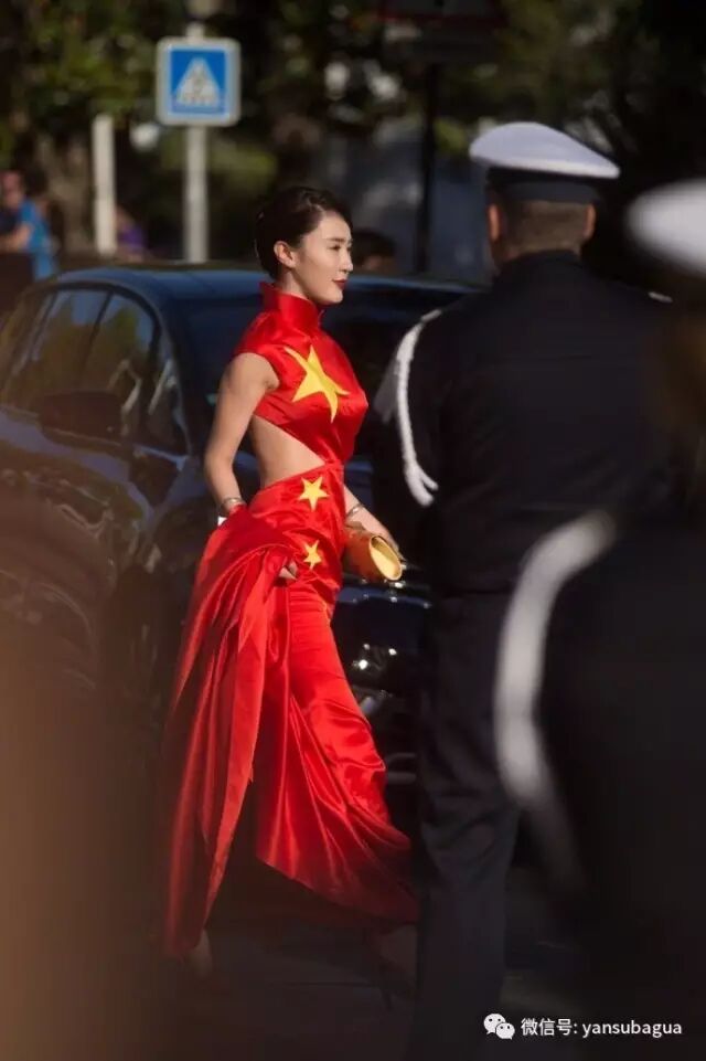 网红占领戛纳红毯好尴尬，女明星蹭红毯也没啥…