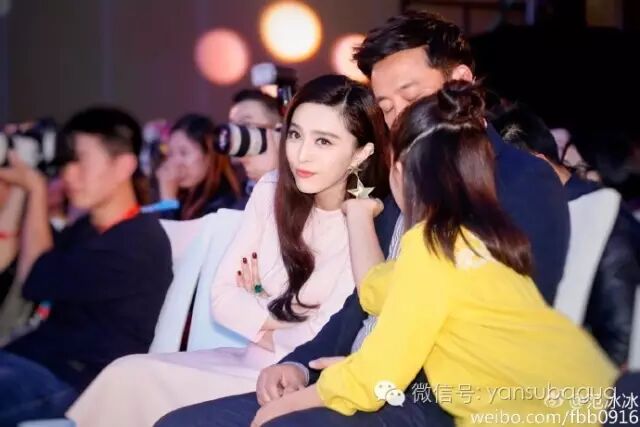 范冰冰最近和李治廷微妙地同台了两次你们发现了吗！！！
