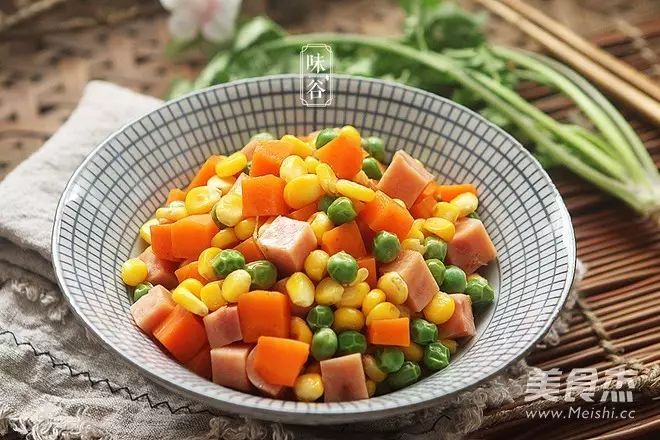 火腿炒三丁