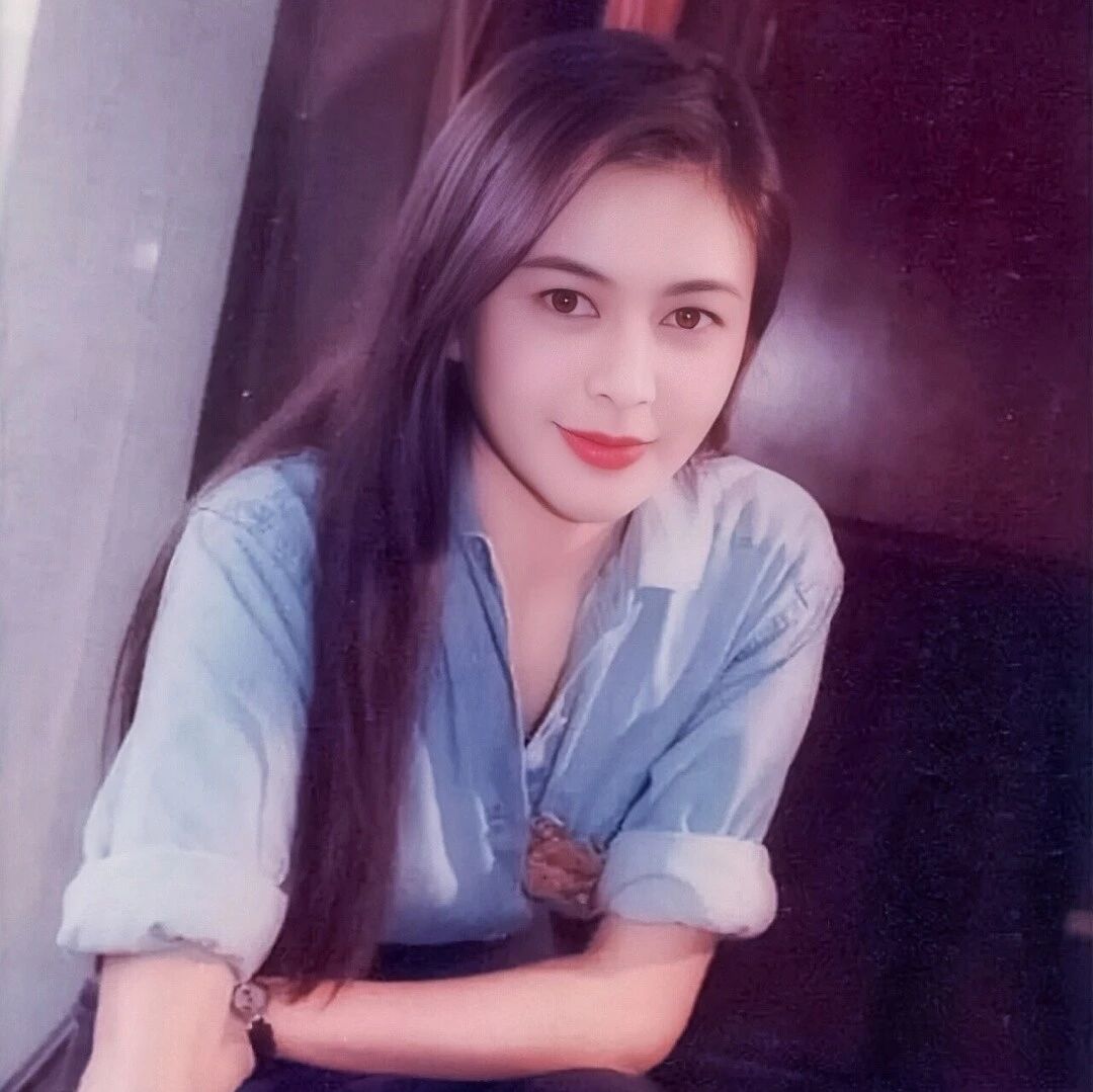 关之琳,有多少人爱她,就有多少人恨她.