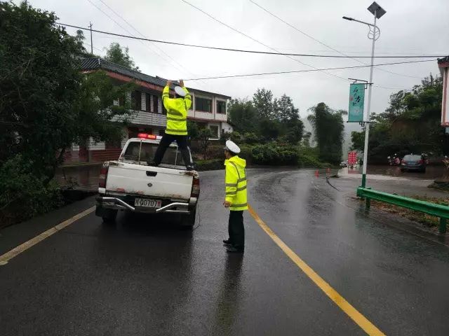 黄土滑坡灾害研究_汶川地震地质与滑坡灾害概论_滑坡灾害