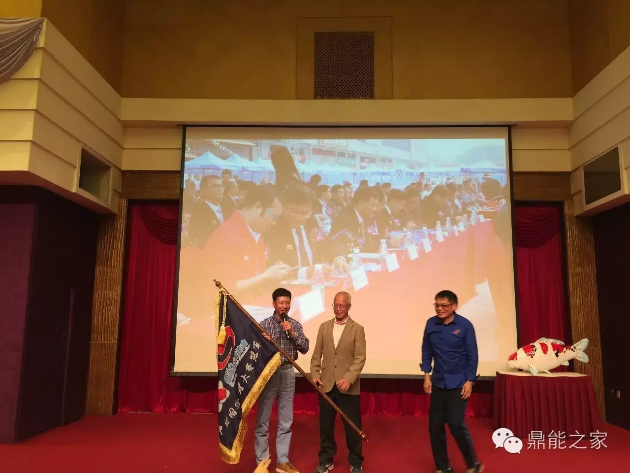 鲤主:陈耀堂先生 代理渔场:大和源锦鲤场 夺得本次大赛全场总和季军的