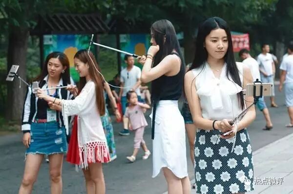 【九枝兰】为何说玩直播的没有玩短视频的有前途？-图片1
