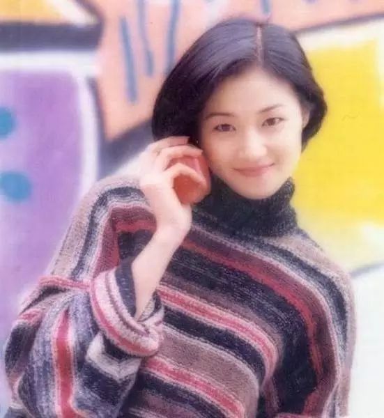 周慧敏的小吊带、王祖贤的牛仔衫...80年代的香港女星,时髦得比现在有趣多了!